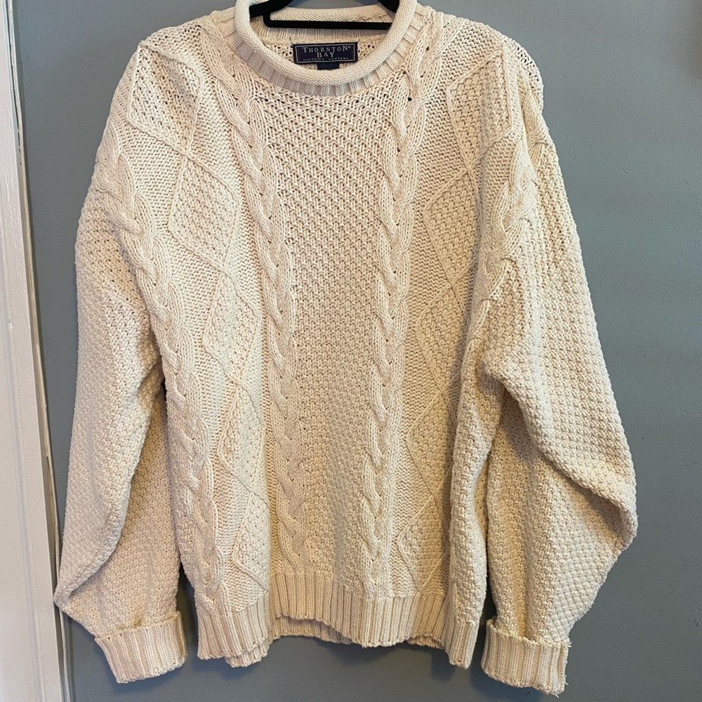 Vintage Thornton Bay white knit sweater, mens SZ LG